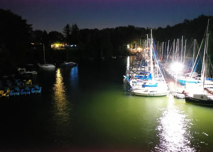 Osrodek Wypoczynkowy Igor Nad Jeziorem Zywieckim Aldeamento Turístico Żywiec